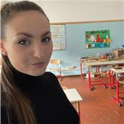 Sono una docente di scuola primaria laureata in scienze della formazione nel 2019. Disponibile per offrire lezioni personalizzate o in piccoli gruppi, a Udine e Lignano. Posso aiutare nei compiti estivi soffermandomi e potenziando gli argomenti più comple